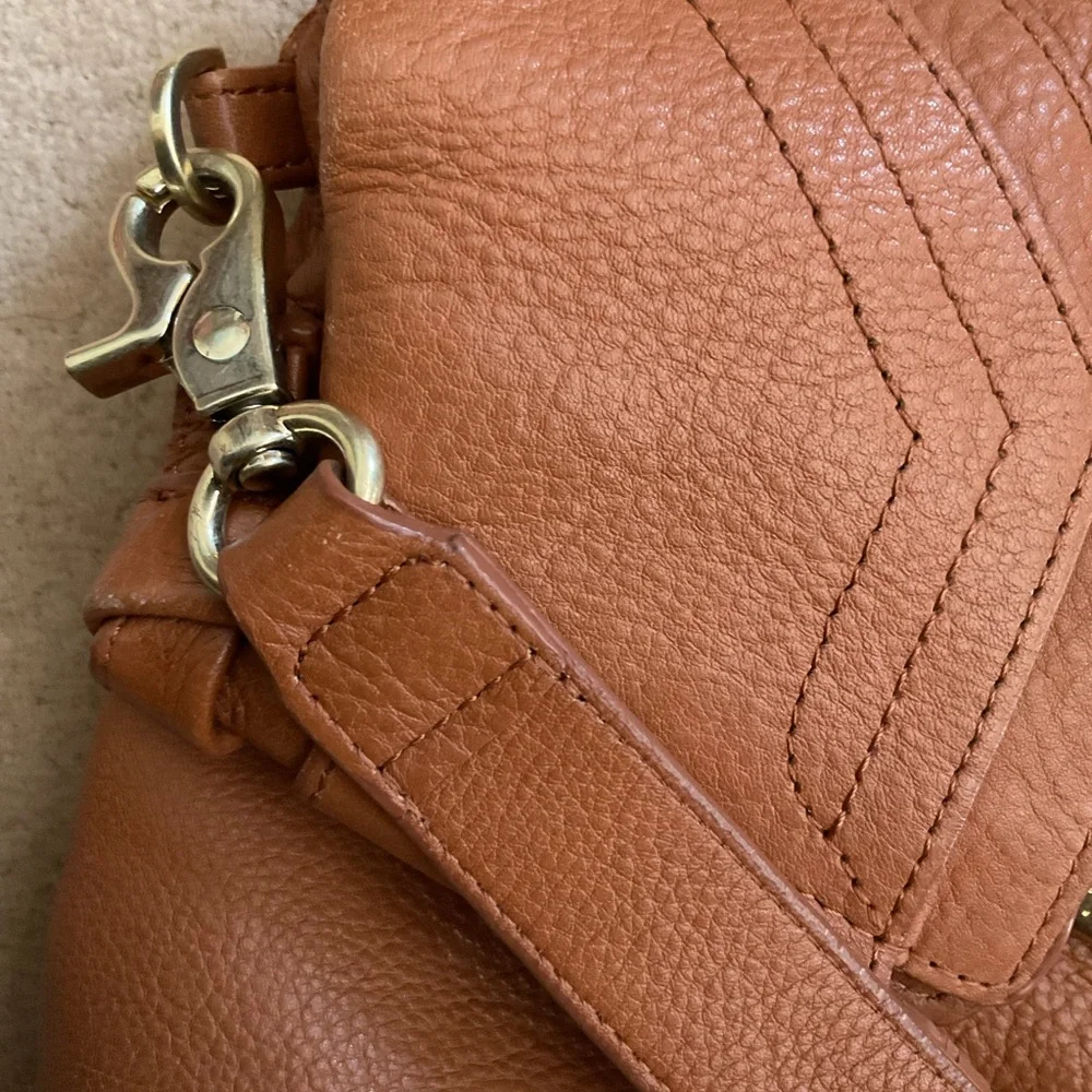 Foley & Corrina bag shoulder fold over or short handle. Soft - Picture 9 of 9